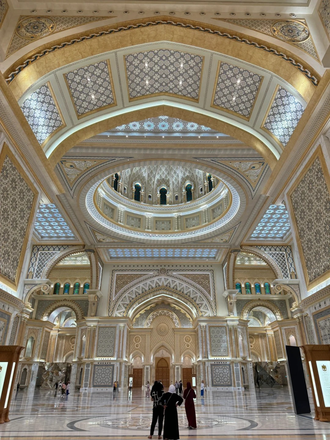 4D3N Dubai & Abu Dhabi