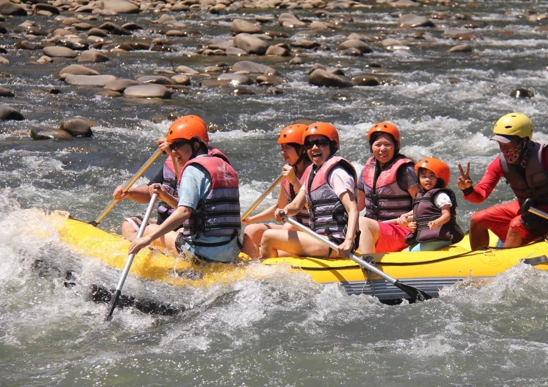Kiulu Sabah white water rafting package