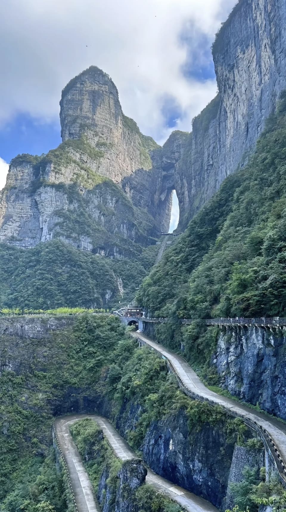 9天7夜 魅力张家界 / 凤凰古城 / 芙蓉镇