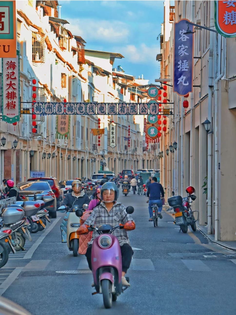 8D 7N Fuzhou, Quanzhou, Xiamen, Tulou, Chaozhou & More